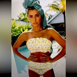 2 Piece LEMON PATTERN SWIMWEAR - Size: L